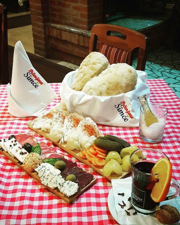 Konaciste Simce Bed & Breakfast Kraljevo Ngoại thất bức ảnh
