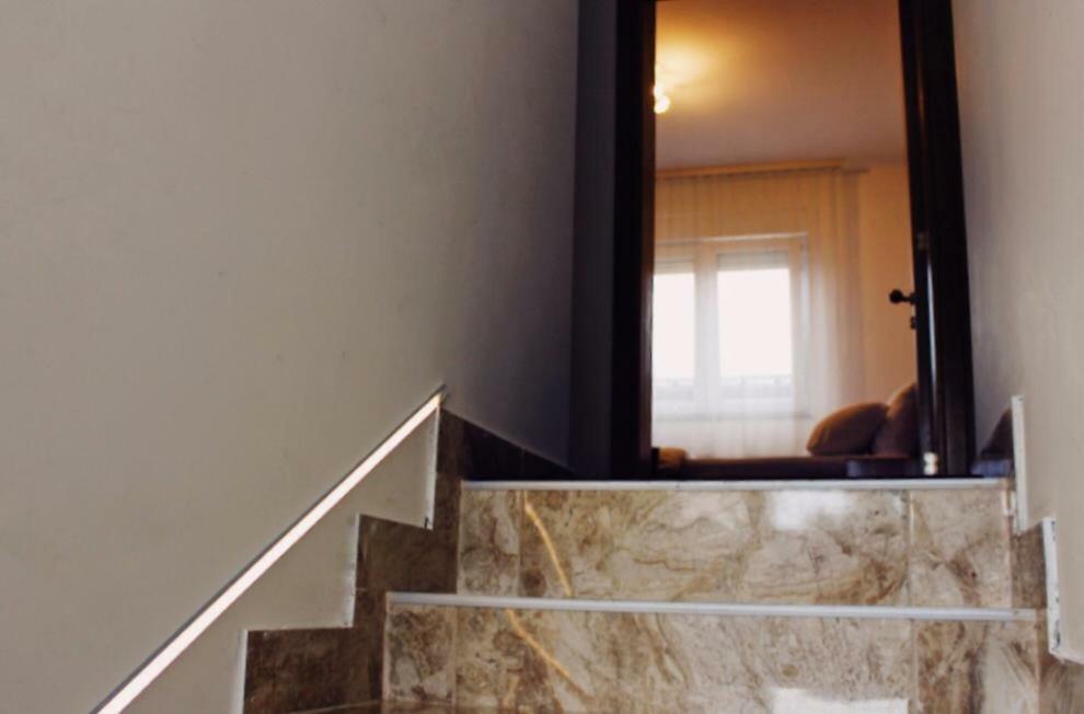 Konaciste Simce Bed & Breakfast Kraljevo Ngoại thất bức ảnh
