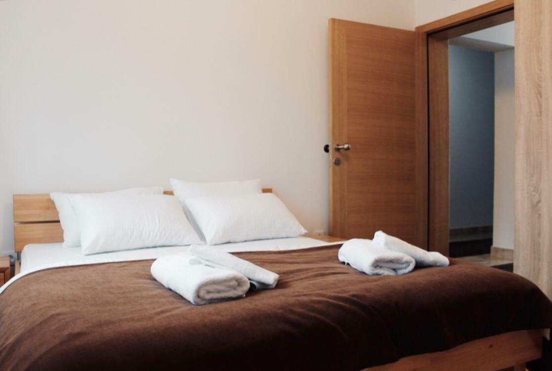 Konaciste Simce Bed & Breakfast Kraljevo Ngoại thất bức ảnh