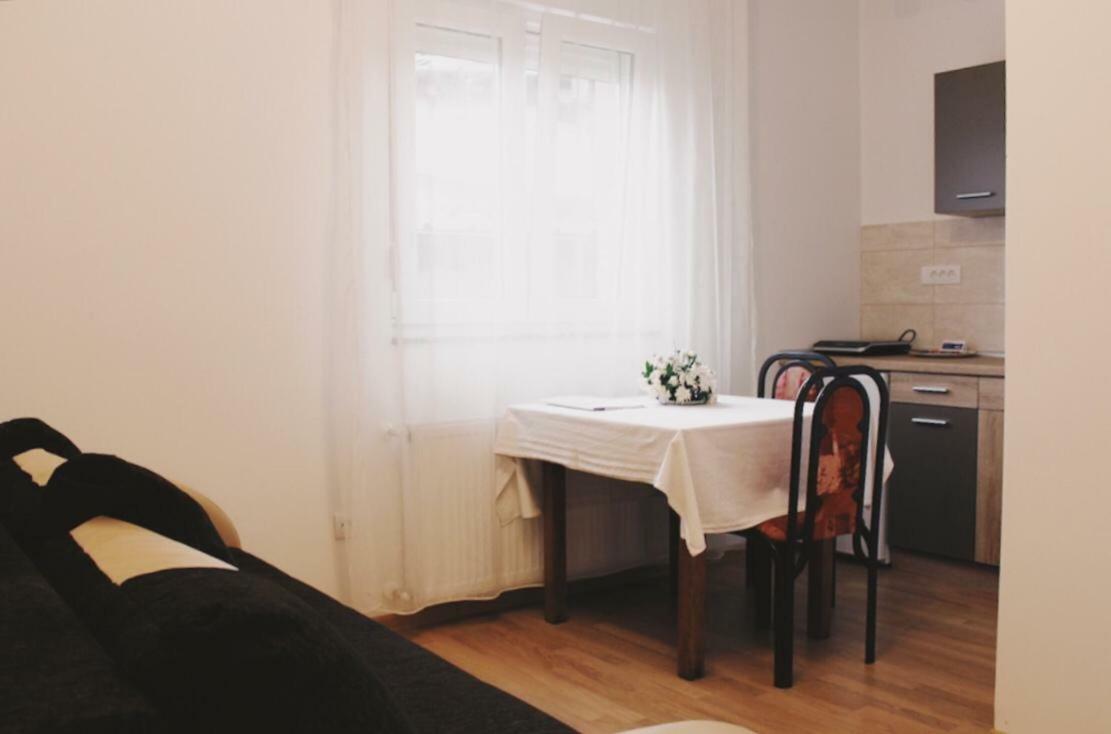 Konaciste Simce Bed & Breakfast Kraljevo Ngoại thất bức ảnh